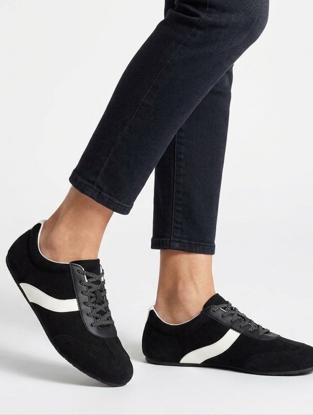 NWOT OLD NAVY Sneakers Black White ( Size 7 Womens )